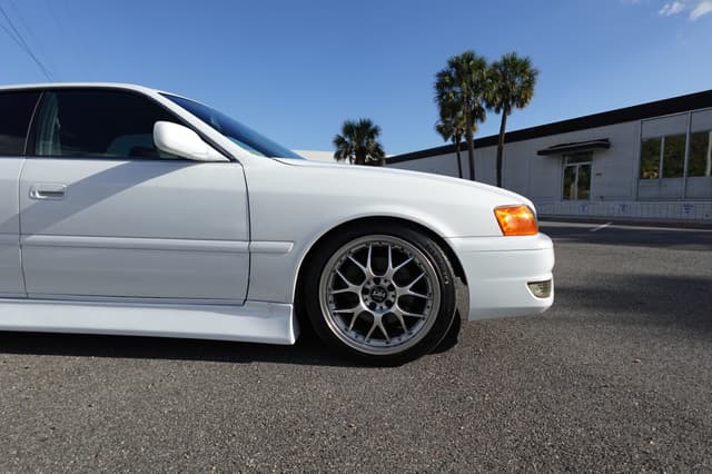 1998 Toyota Chaser JDM car for sale — photo 5 of 18