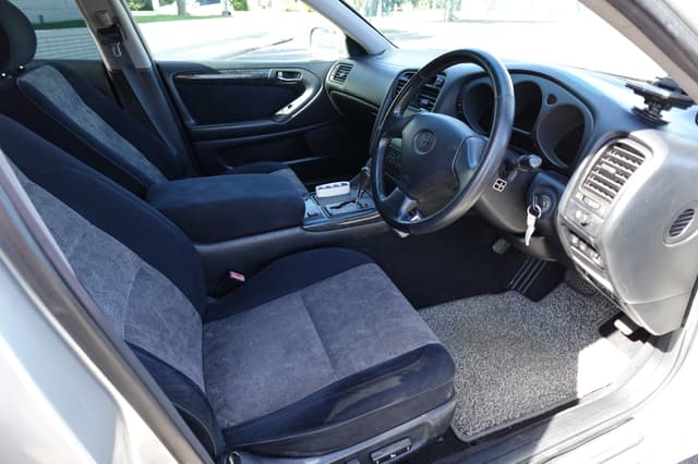 1998 Toyota Aristo JDM car for sale — photo 10 of 20