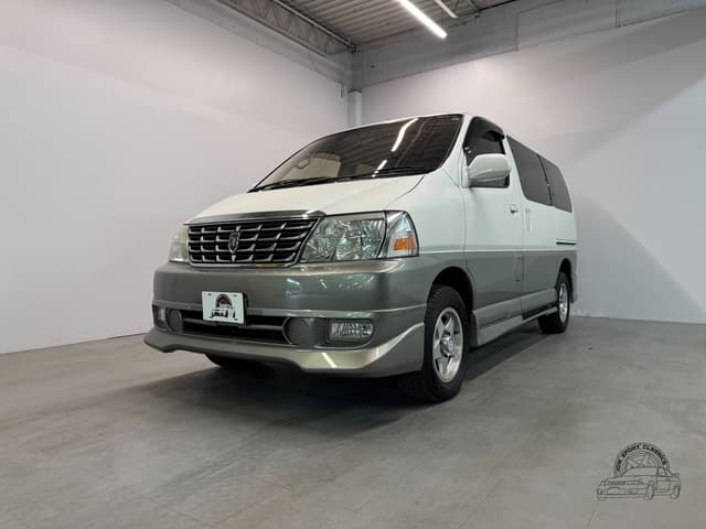 2001 Toyota Grand Hiace JDM car for sale — photo 3 of 25