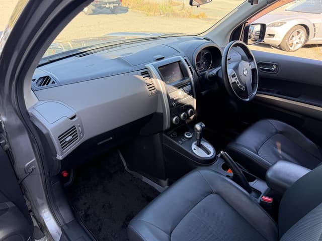 2009 Nissan X Trail JDM car for sale — photo 12 of 18