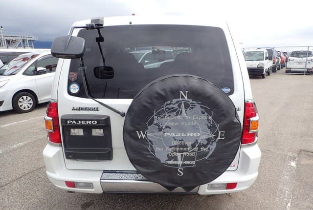 2001 Mitsubishi Pajero JDM car for sale — photo 4 of 25