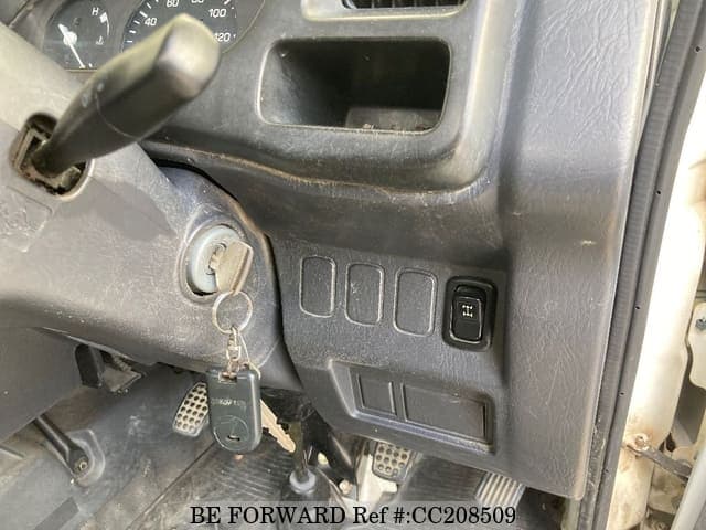 2001 Daihatsu Hijet JDM car for sale — photo 5 of 6