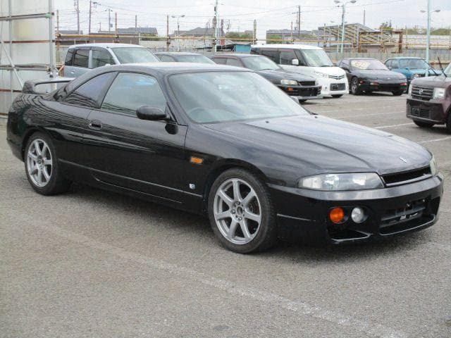 1997 Nissan Skyline JDM car for sale — photo 3 of 18