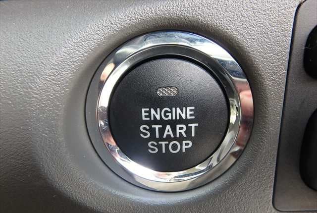 2009 Toyota Vitz JDM car for sale — photo 17 of 25