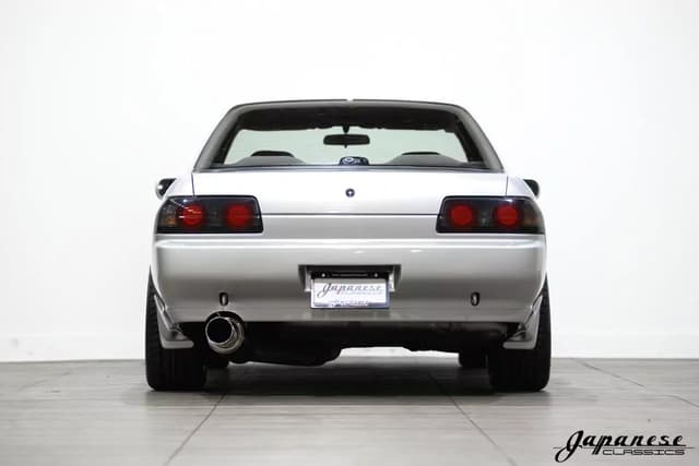 1992 Nissan Skyline JDM car for sale — photo 7 of 25