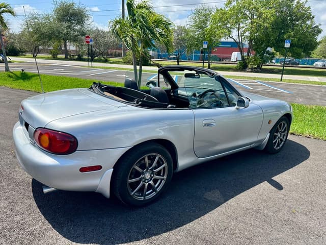 1998 Mazda Roadster (Eunos Roadster / MX-5) JDM car for sale — photo 6 of 14
