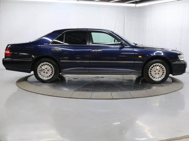 1998 Nissan Cima JDM car for sale — photo 8 of 25