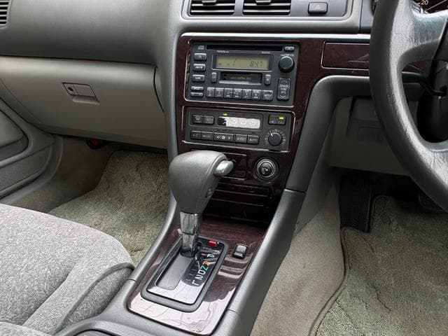 1998 Toyota Cresta JDM car for sale — photo 8 of 21