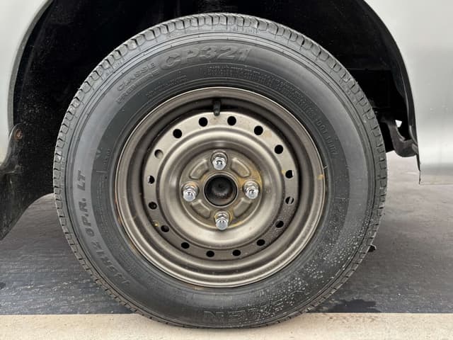 2001 Daihatsu Hijet JDM car for sale — photo 19 of 25