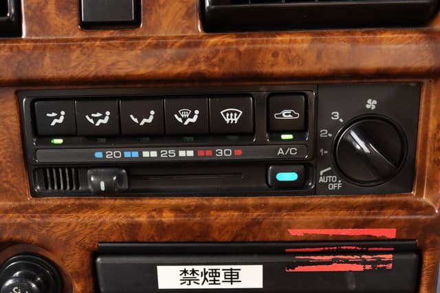 1995 Nissan Safari JDM car for sale — photo 12 of 25