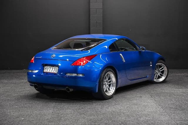 2005 Nissan Fairlady Z JDM car for sale — photo 12 of 19