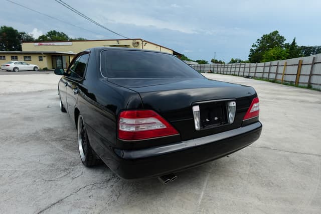 1998 Nissan Gloria JDM car for sale — photo 9 of 19
