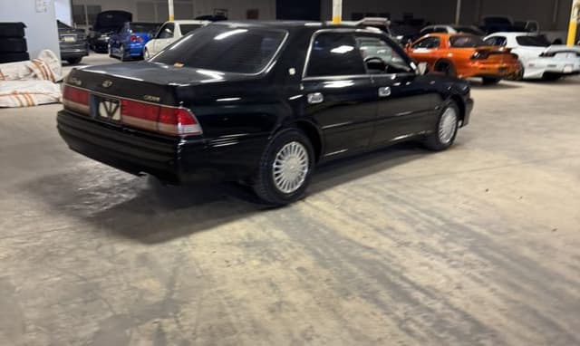 1999 Toyota Crown JDM car for sale — photo 10 of 25