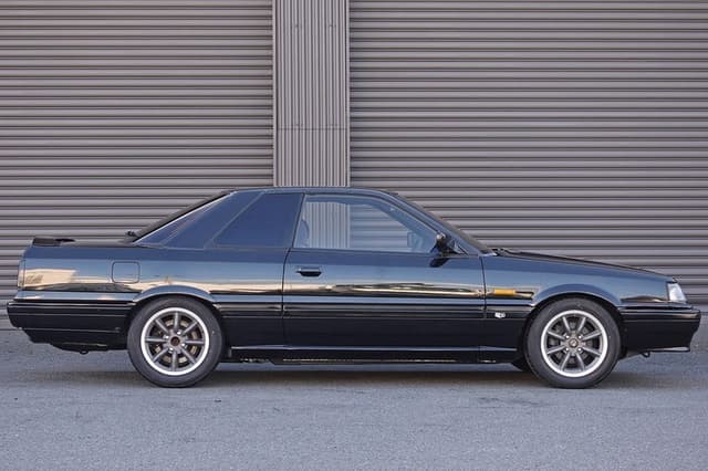 1987 Nissan Skyline JDM car for sale — photo 10 of 25