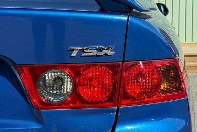 2004 Honda Accord JDM car for sale — photo 18 of 25