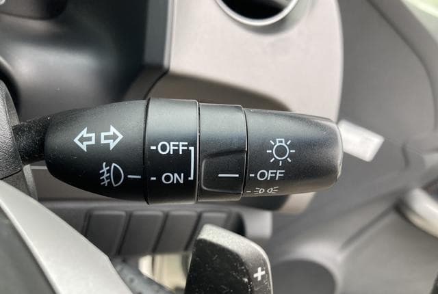2010 Honda Stream JDM car for sale — photo 10 of 25