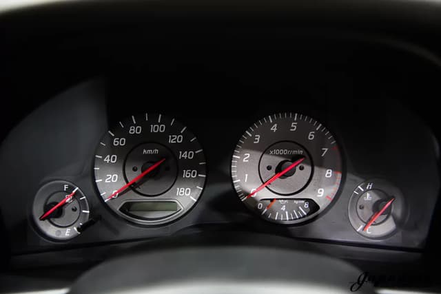1998 Nissan Skyline JDM car for sale — photo 14 of 25