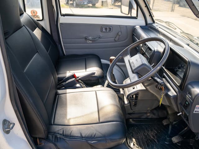 1992 Daihatsu Hijet JDM car for sale — photo 11 of 13