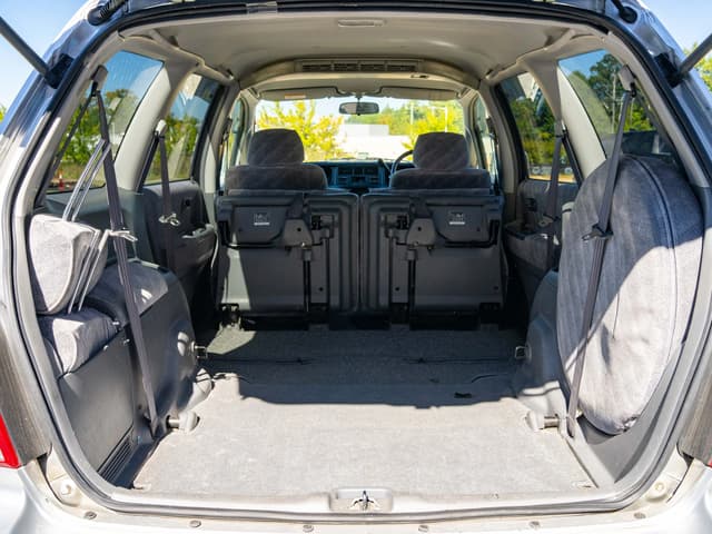 1998 Honda Odyssey JDM car for sale — photo 17 of 19