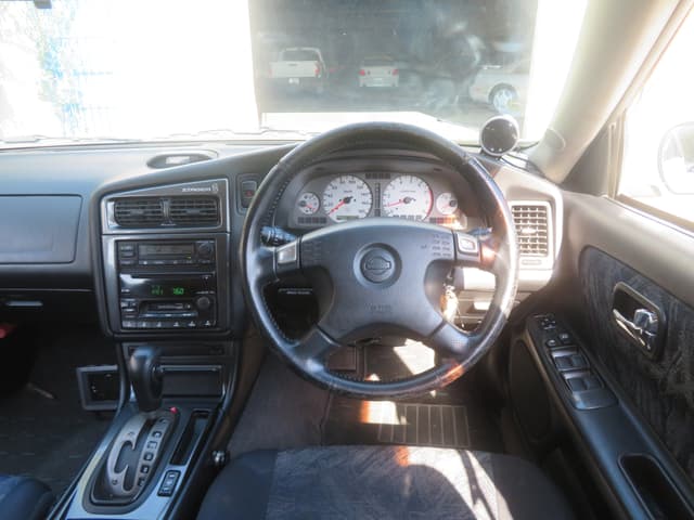 2000 Nissan Stagea JDM car for sale — photo 10 of 25
