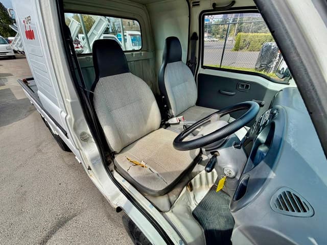 1997 Daihatsu Hijet JDM car for sale — photo 22 of 25