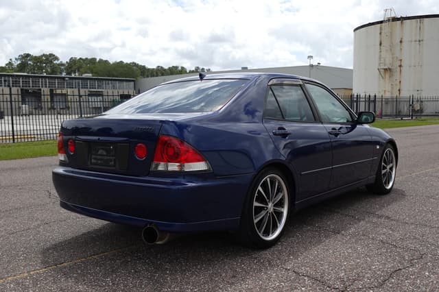 1998 Toyota Altezza JDM car for sale — photo 10 of 19