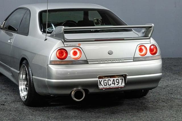 1996 Nissan Skyline JDM car for sale — photo 11 of 19