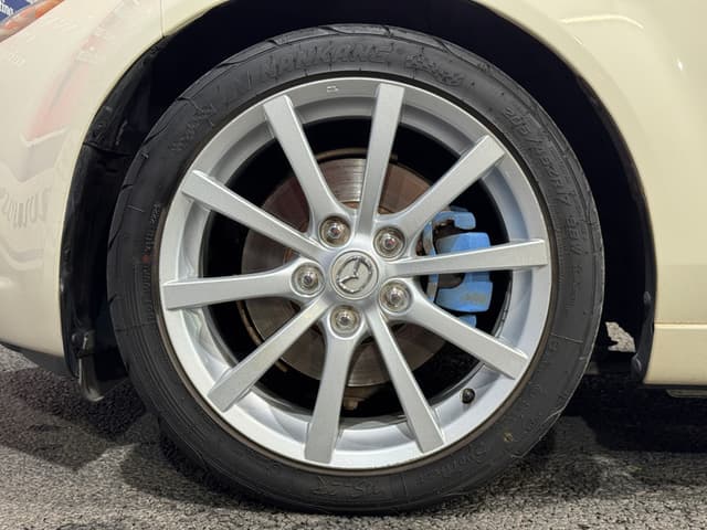 2005 Mazda Roadster (Eunos Roadster / MX-5) JDM car for sale — photo 22 of 25