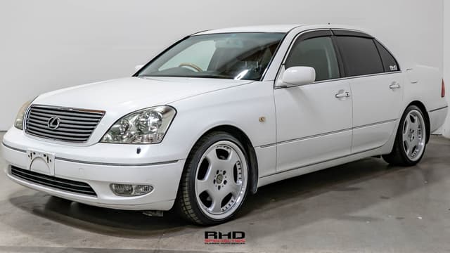 2001 Toyota Celsior JDM car for sale — photo 3 of 25
