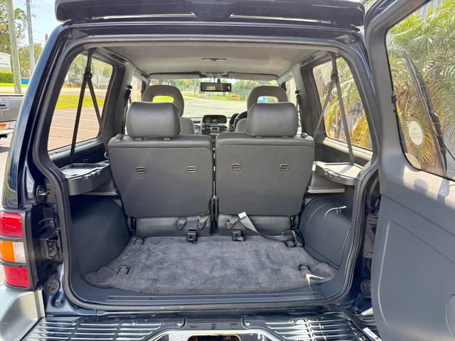 1995 Mitsubishi Pajero JDM car for sale — photo 19 of 21