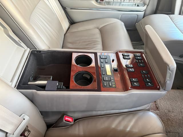 1999 Toyota Century JDM car for sale — photo 21 of 24