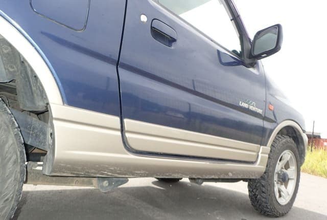2004 Suzuki Jimny JDM car for sale — photo 21 of 25