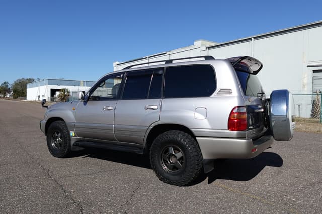 1998 Toyota Land Cruiser JDM car for sale — photo 11 of 21