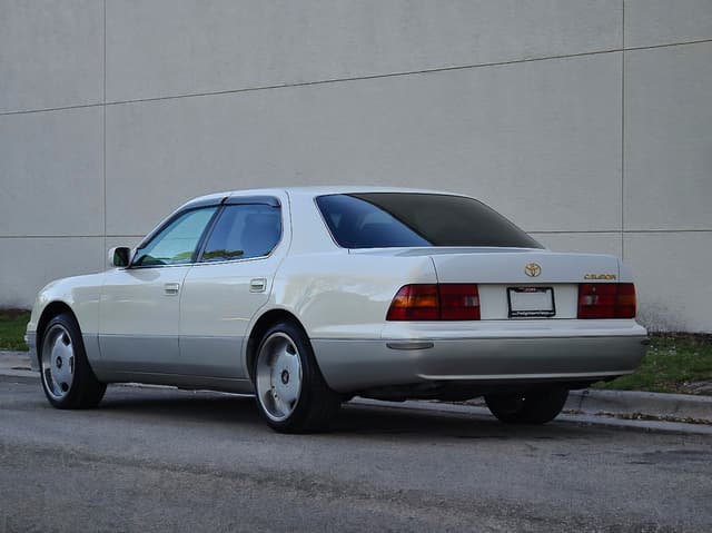 1995 Toyota Celsior JDM car for sale — photo 18 of 44