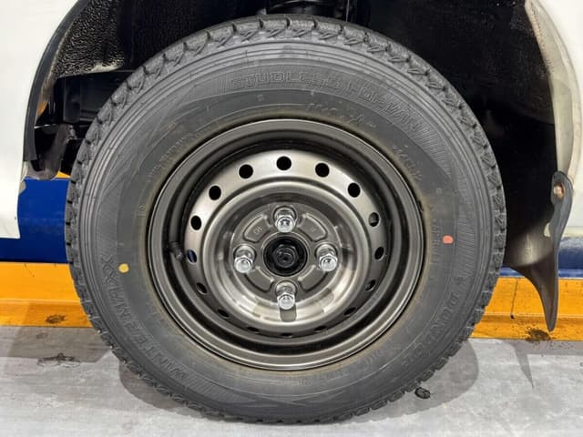 2001 Daihatsu Hijet JDM car for sale — photo 16 of 23