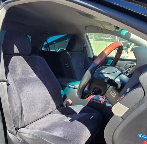 2012 Toyota Majesta JDM car for sale — photo 9 of 19
