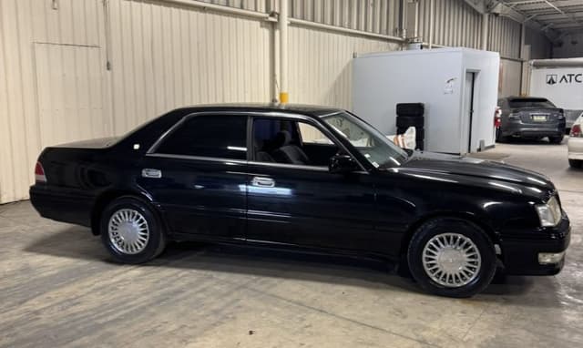 1999 Toyota Crown JDM car for sale — photo 5 of 25