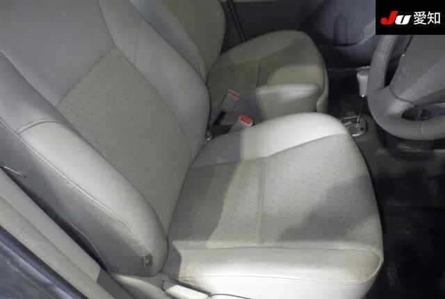 2008 Toyota Vitz JDM car for sale — photo 6 of 8