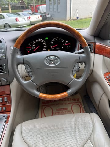 2000 Toyota Celsior JDM car for sale — photo 13 of 25