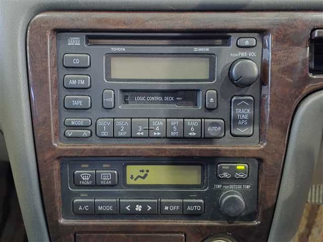 1997 Toyota Mark II JDM car for sale — photo 23 of 24
