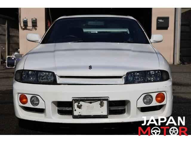1996 Nissan Skyline JDM car for sale — photo 2 of 8