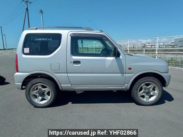 1999 Suzuki Jimny JDM car for sale — photo 8 of 25