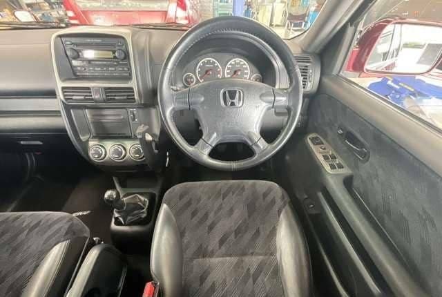 2004 Honda CR-V JDM car for sale — photo 13 of 25