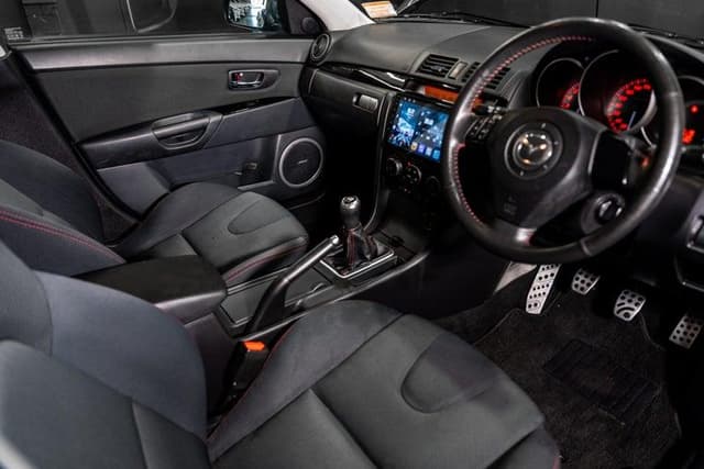 2009 Mazda Axela JDM car for sale — photo 18 of 20