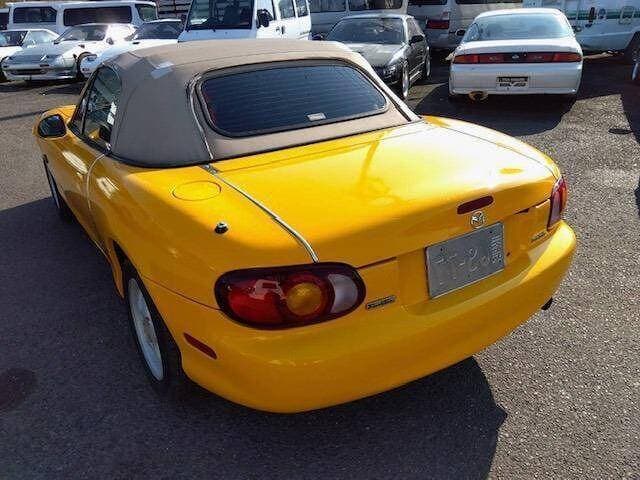 1998 Mazda Roadster (Eunos Roadster / MX-5) JDM car for sale — photo 2 of 6