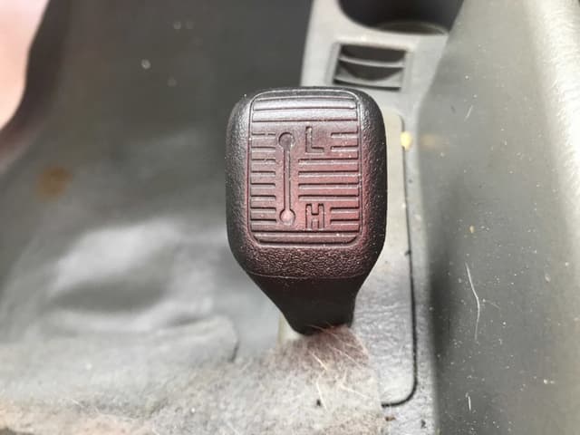 2001 Mitsubishi Minicab JDM car for sale — photo 20 of 24