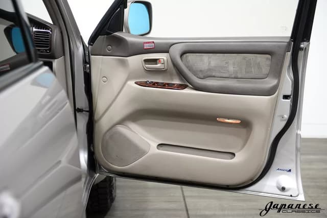1999 Toyota Land Cruiser JDM car for sale — photo 20 of 25