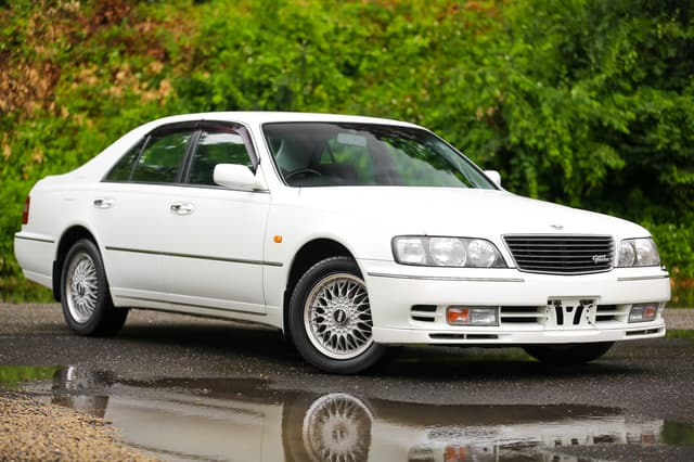 1996 Nissan Cima JDM car for sale — photo 10 of 25