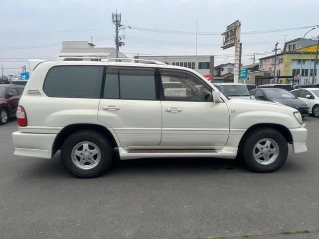 1998 Toyota Land Cruiser JDM car for sale — photo 6 of 9