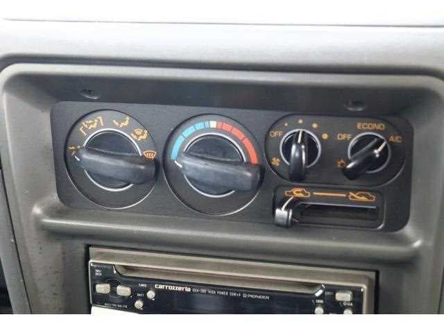 1992 Mitsubishi Pajero JDM car for sale — photo 8 of 17